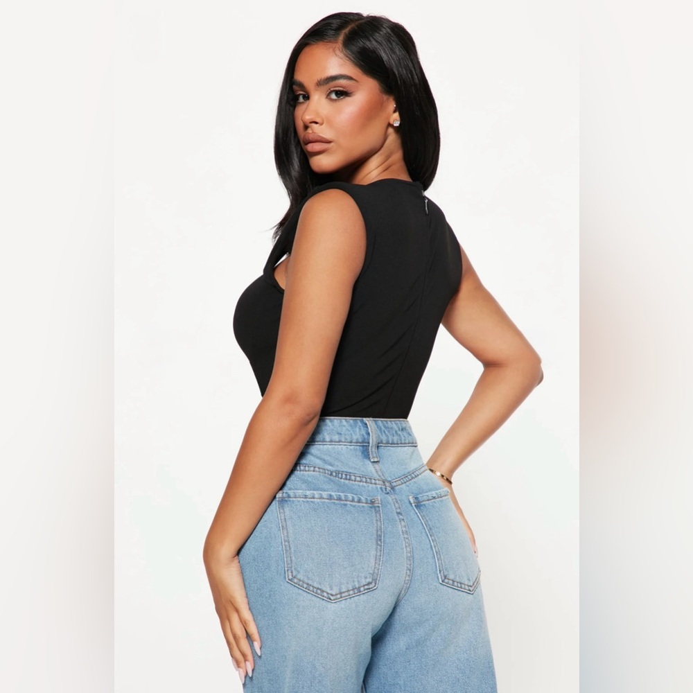 NWOT Fashion Nova Classy And Rich Bodysuit - Picture 3 of 7